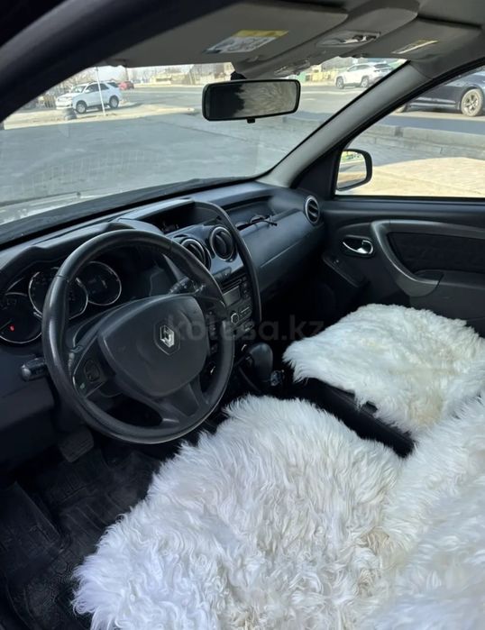 Автомобиль Renault Duster