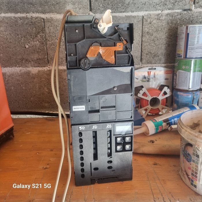 Монетник за вендинг машина