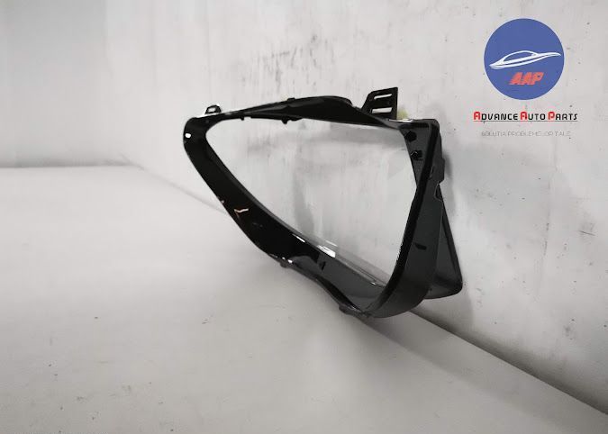 Стъкло Фар ляво НОВО ОСИГУРЯВАМЕ МОНТАЖ Мерцедес-Бенц / Mercedes-Benz