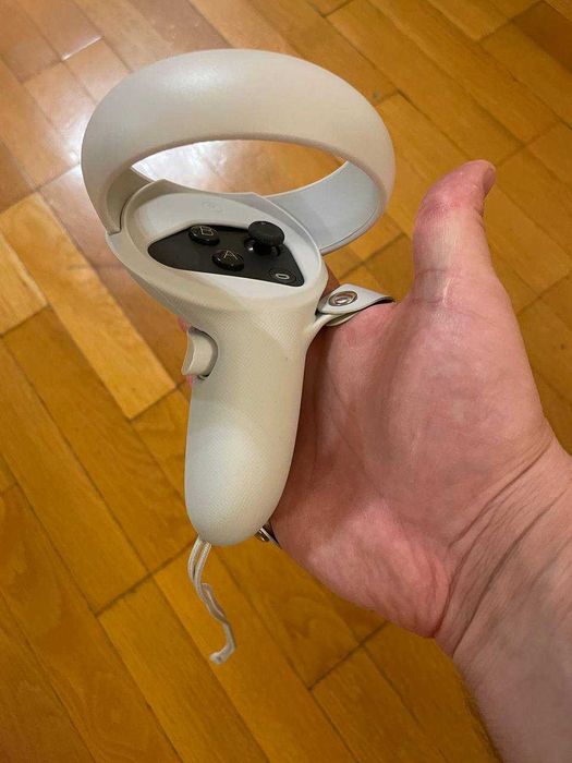 Meta Quest 2 (128 GB) + много Kiwi Design аксесоари