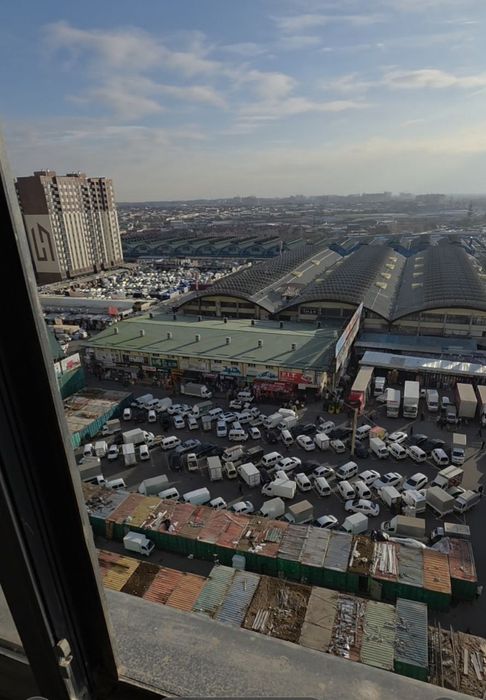 Янги новостройка. Ўрикзор бозор.  2-хонали 58 квадрат метр. Меб техник