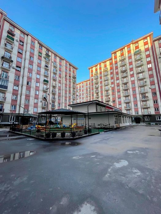 Продам 3/4/10 72м2 в ЖК Nice Villas, ор-р: рохат круг