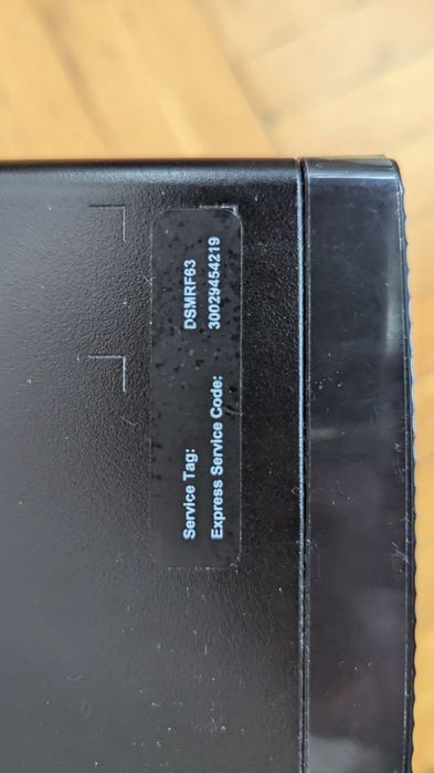 Десктоп компютър Dell Inspiron 3881