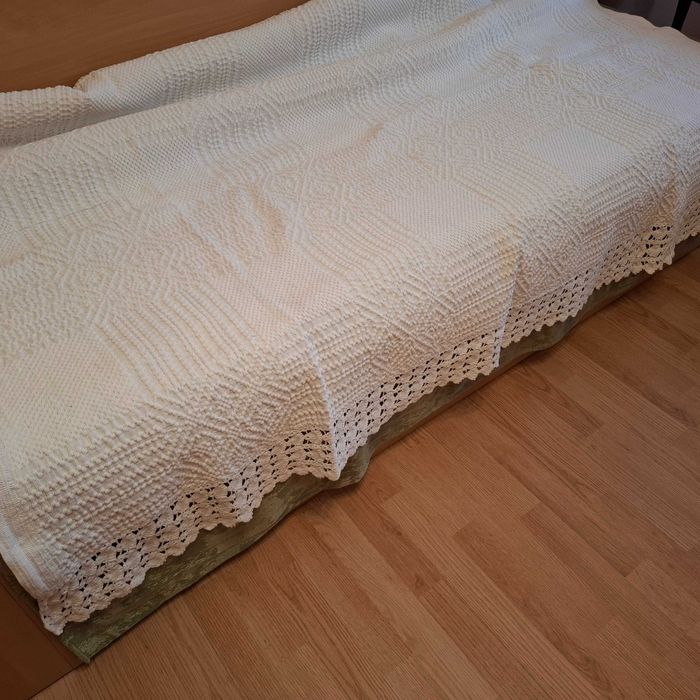 НОВИ.Памучни покривки за легло различни размери.