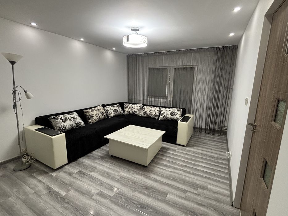 Inchiriez garsoniera