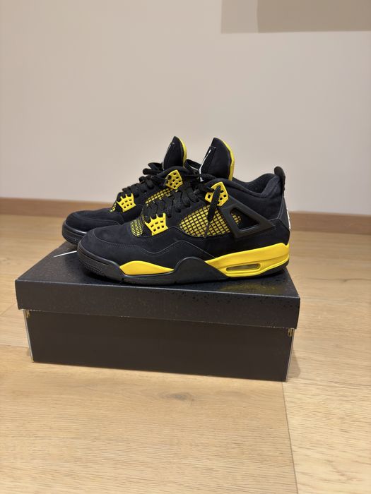 Jordan 4 yellow thunder