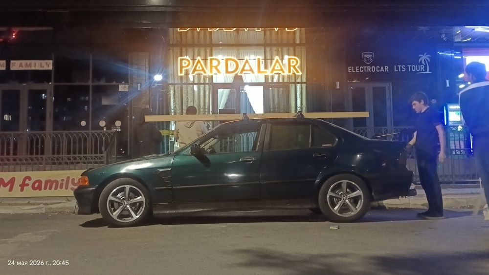 БМВ диска сотилади нархи 200 ДОЛИР балонлари яхши