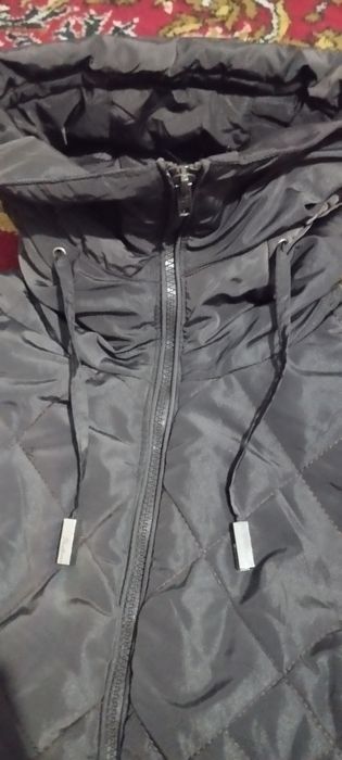 Продам женскую куртку