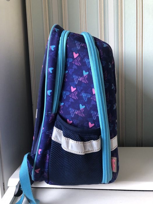 Рюкзак и школьная форма для девочки