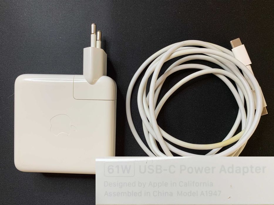 На части MacBook Pro 13" (2019), модел A2159 (два Thunderbolt 3 порта)