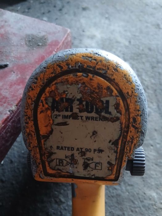 Продам пневмогайкаверт