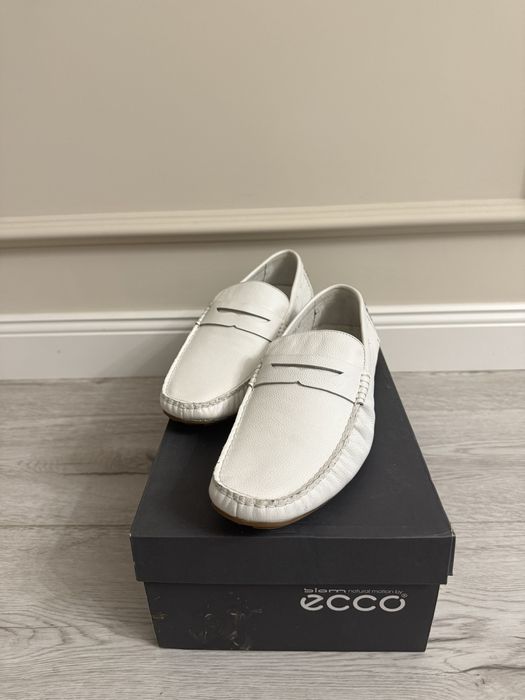 Мокасины мужские, белые