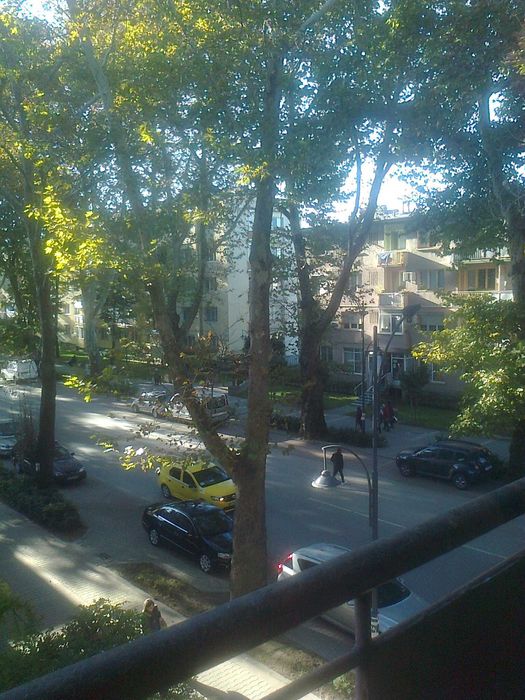 Тристаен в центъра