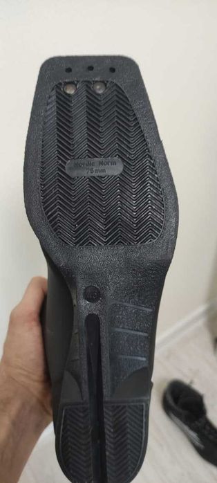 Лыжи 195см с ботинками 45р