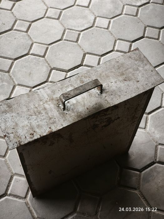 Стол верстак металлический