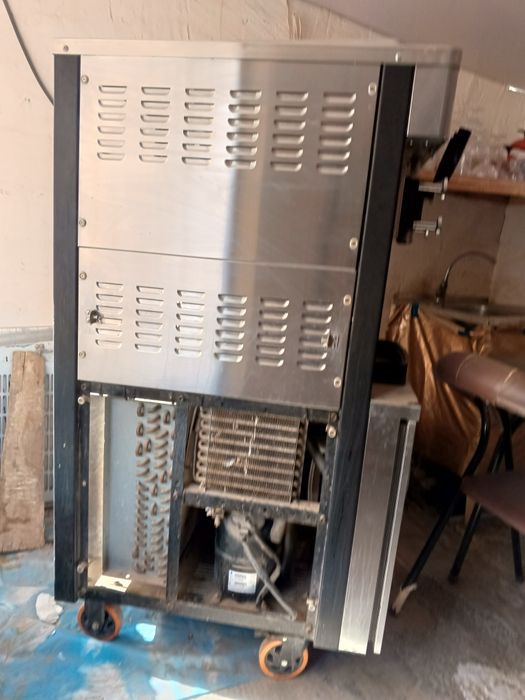 Мороженое аппарат