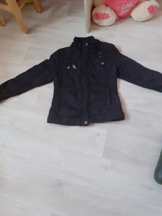 Продам куртку демисизонную