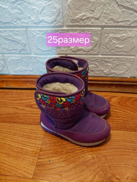 Продам дешево Детские ботинки