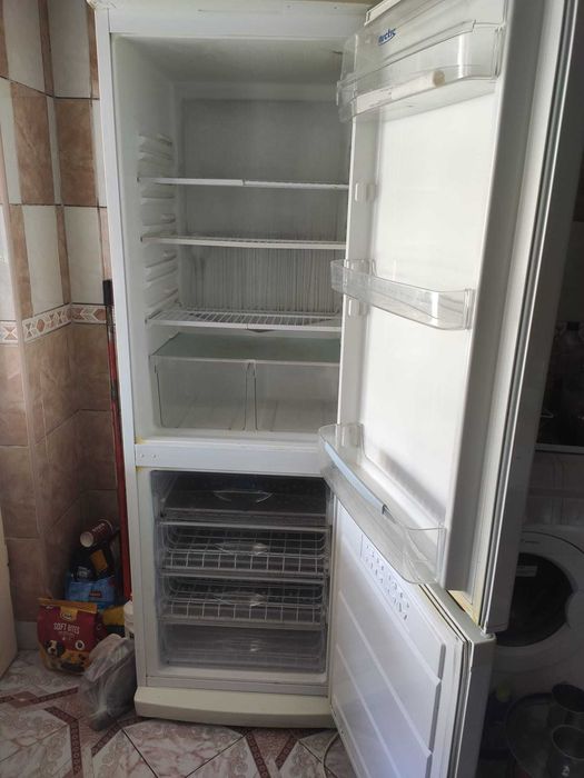 Combina frigorifica Arctic