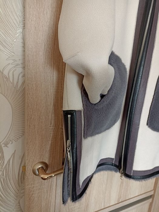 Продам дубленку женскую