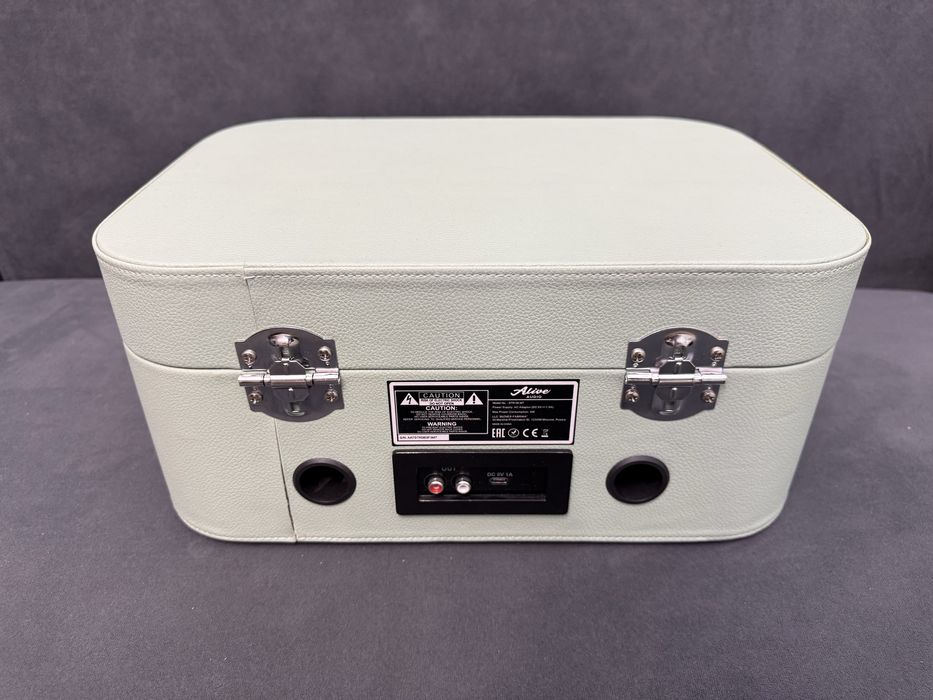 Виниловый проигрыватель Alive