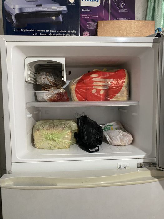 Холодильник Samsung оригинал RT-40 MPBG