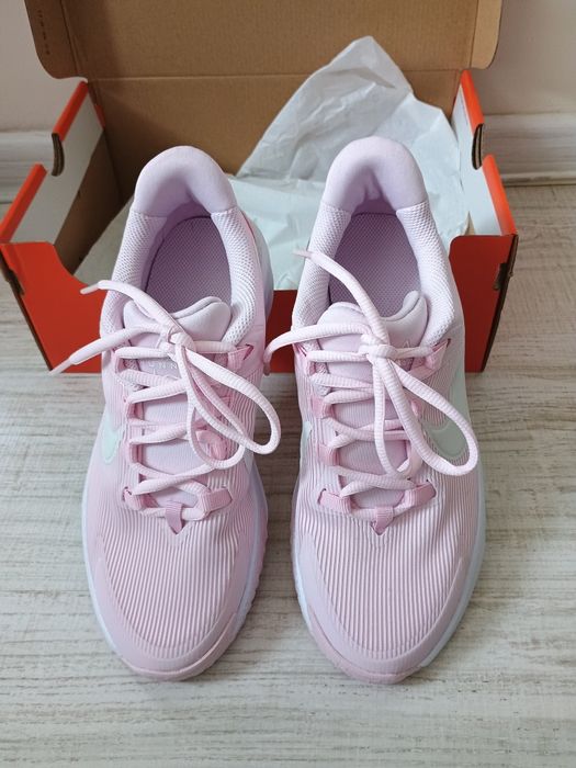 Nike  STAR Runner