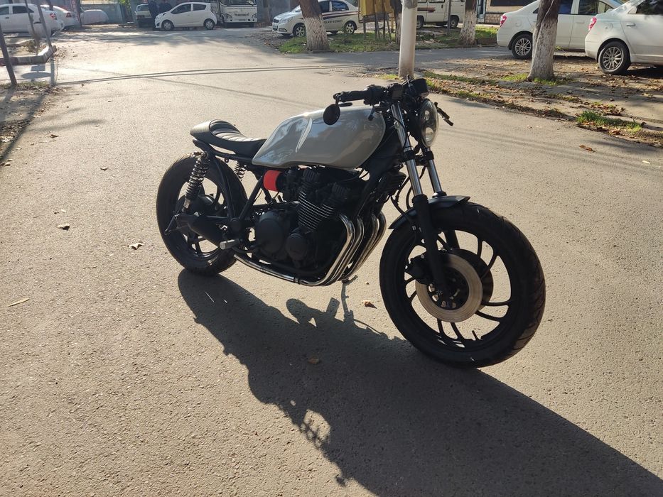 Cafe racer 650 cc