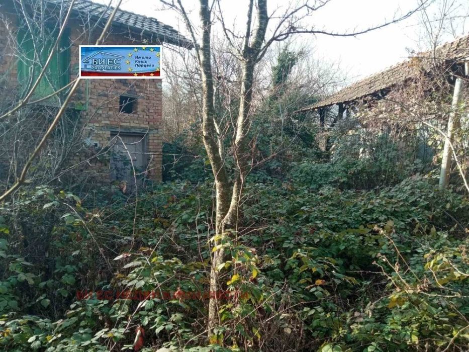 Къща в с. Осиковска Лакавица 108 м²