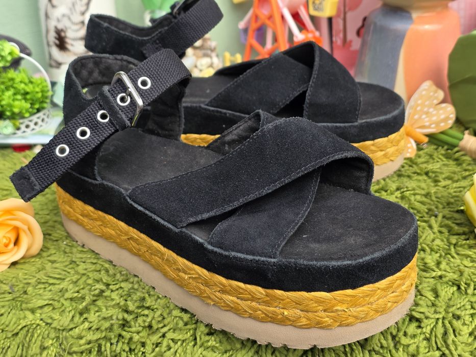UGG оригинални сандали N38