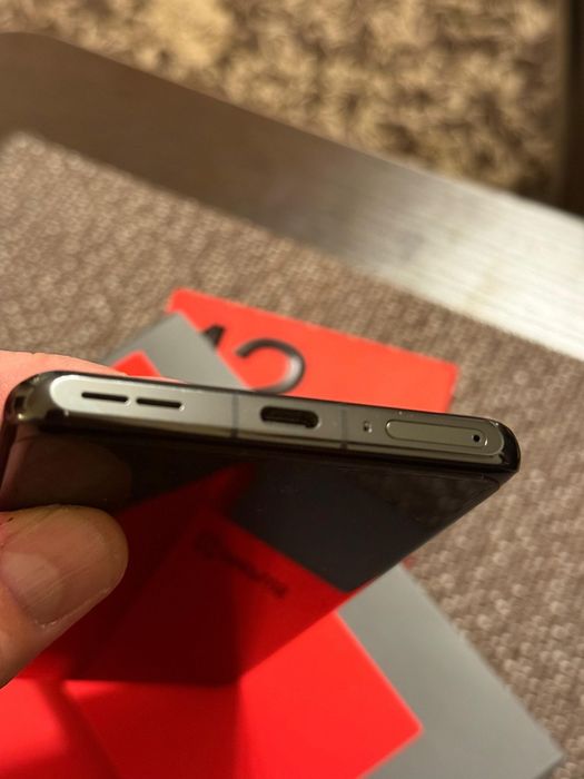 Oneplus 12 - 16Gb RAM 512Gb stocare impecabil