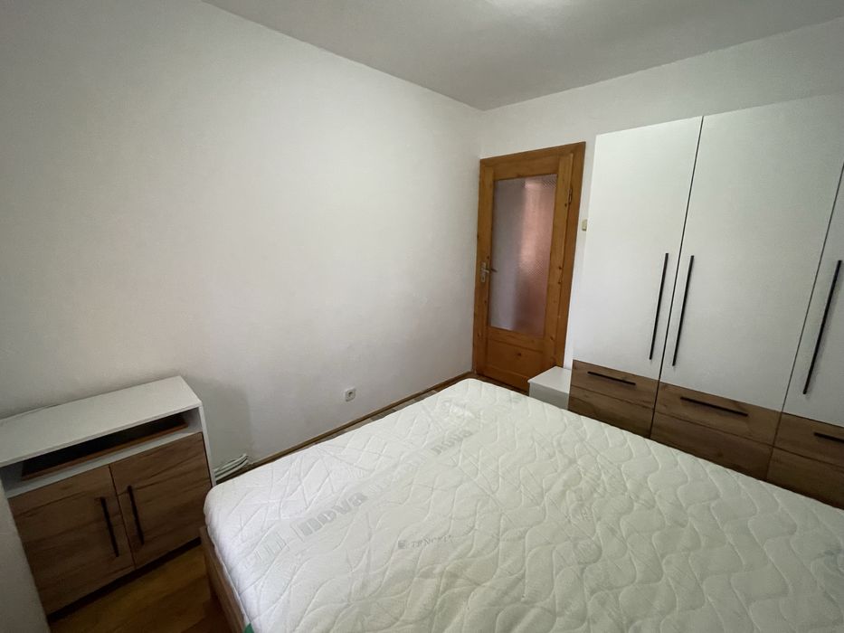 Apartament 2 camere et 1 central Chisineu Cris