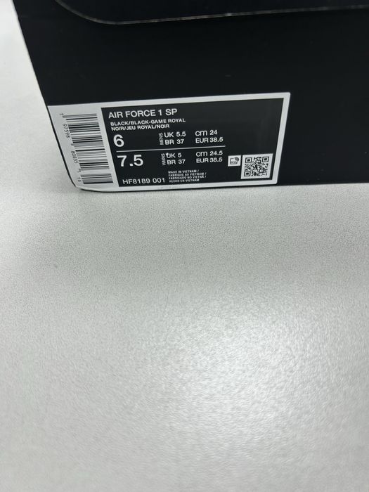 Продам кроссовки NIKE, новые