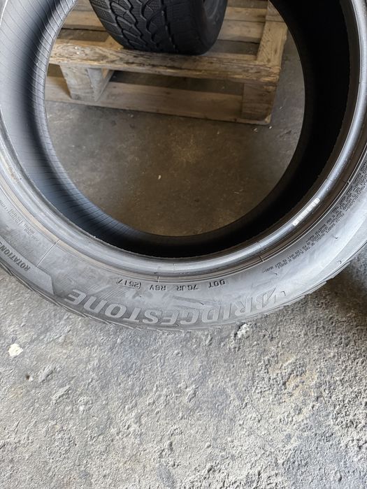 2 anvelope iarna 225/50/17 Bridgestone 7.5 mm!