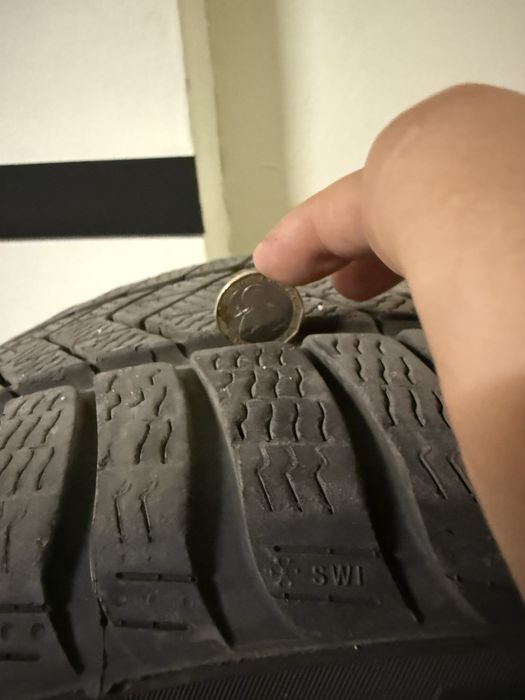 Гуми pirelli sottozero 3 ev 235/45 R18