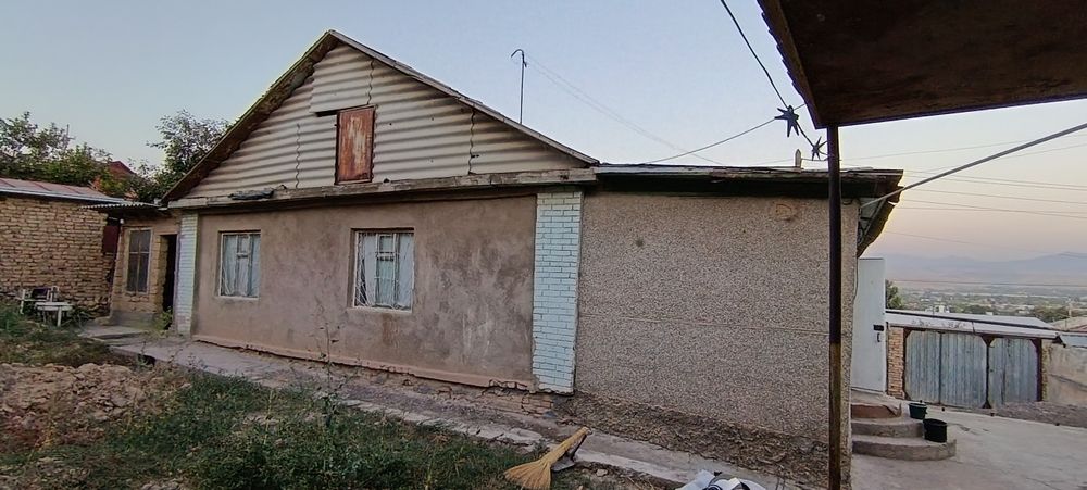 Уй сотилади 4.50 соток