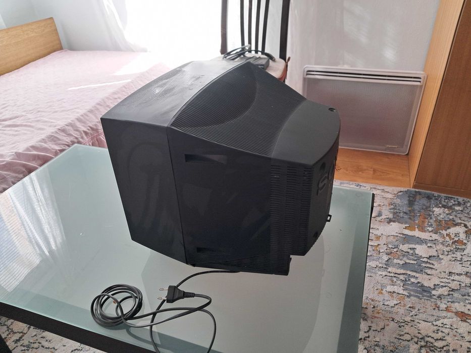 Телевизор "Сони" - 14 инча, в отлично работно състояние!