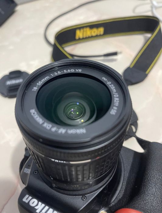 Nikon d3500 с китовым объективтм