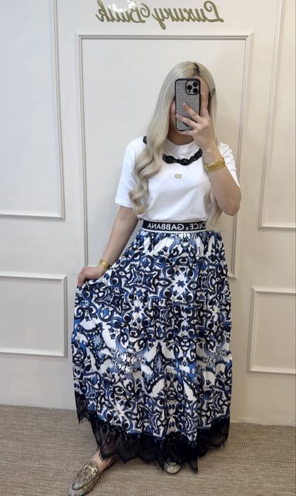 Compleu cu fusta lunga