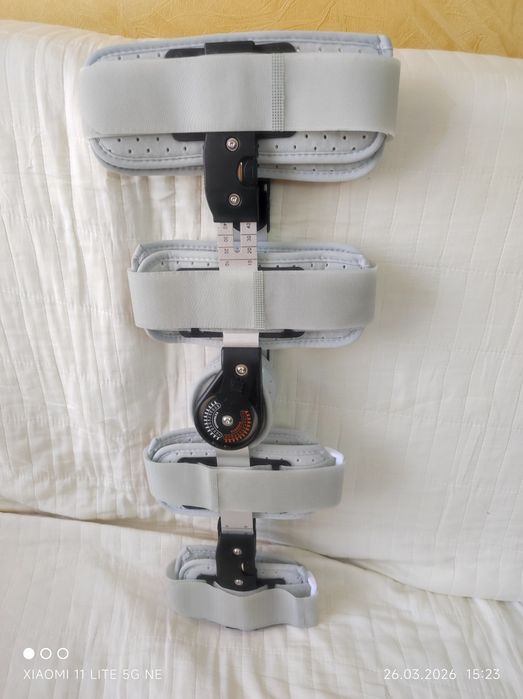 Наколенники регулируемые