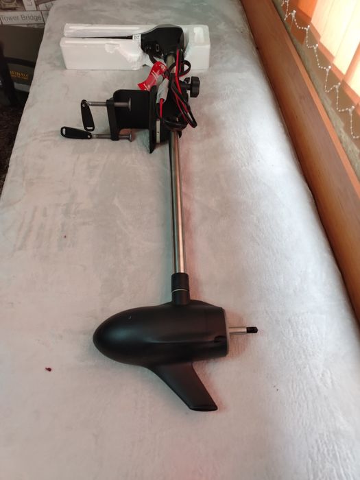 Надуваема лодка за риболов