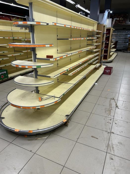 Стелаж за магазин гондола