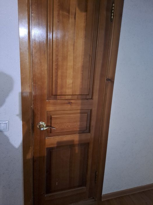 Продам межкомнатные двери