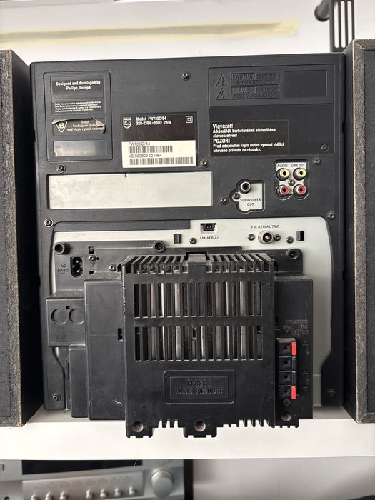 Combina Philips cu boxe