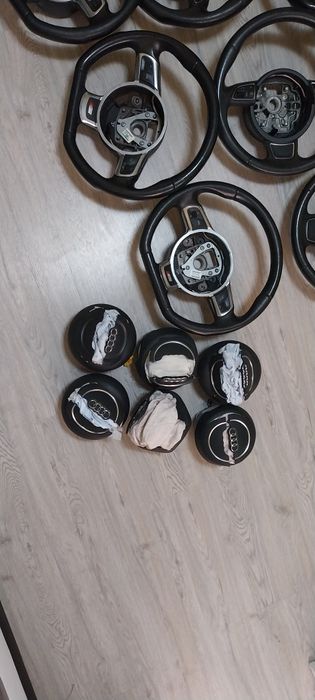 Vând volane Audi A1, A3, A4 b8, A4 B8, 5 , A4 B9, A6 C6 ,A6 C7