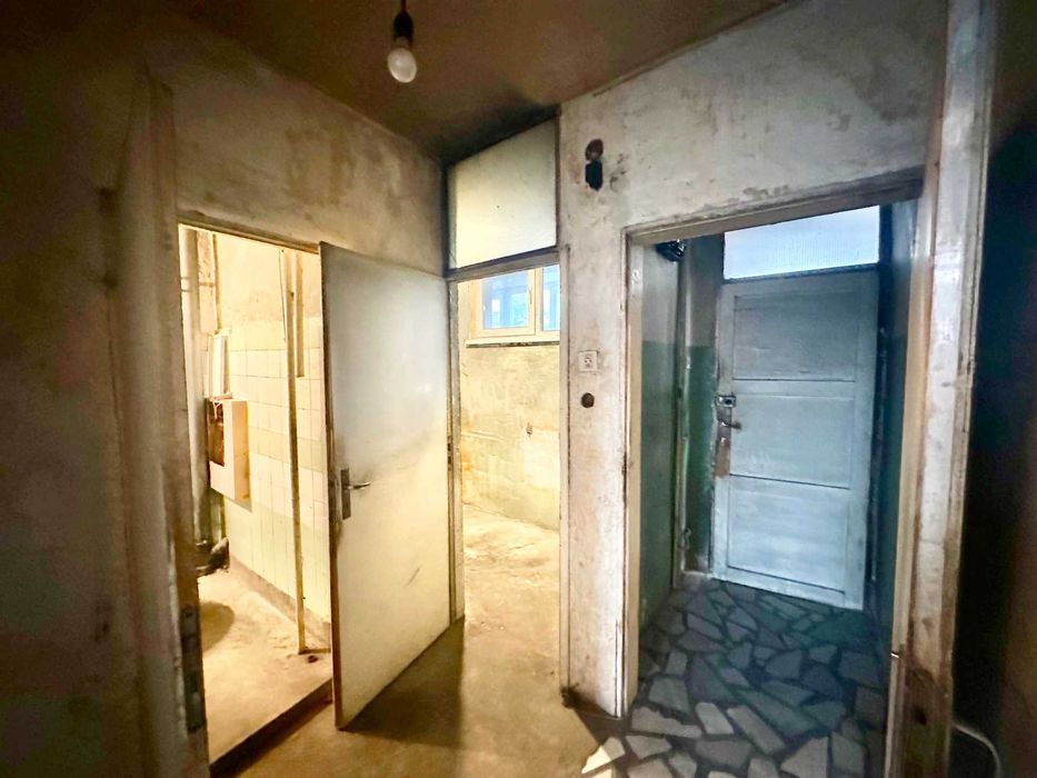 Продава се Едностаен апартамент в София, Захарна фабрика - 40 кв.м за 1020 €/кв.м - Снимка #3