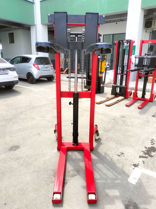 Ручной гидравлический Штабелер MUNULLI MS 2016 2т 160см кара рохля