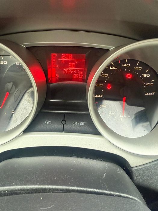 Seat Ibiza două uși