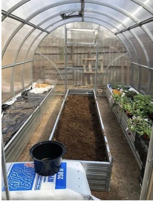 Теплицы заводские компании "Воля"