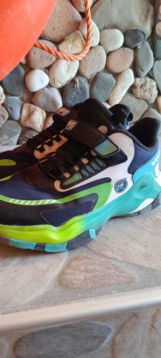 Маратонки Рънърс